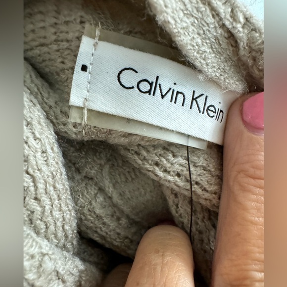 Calvin Klein infinity loop scarf NWT - Picture 2 of 6